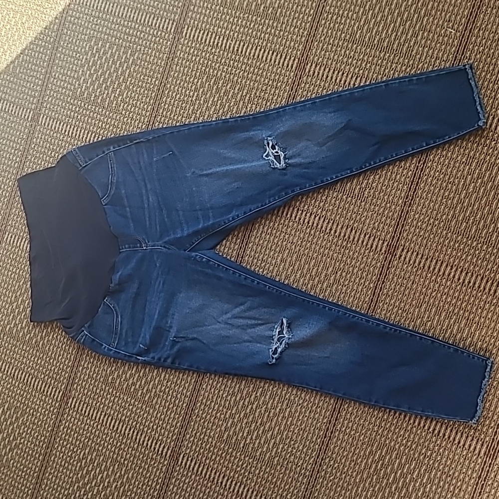 Maternity distressed jeggings